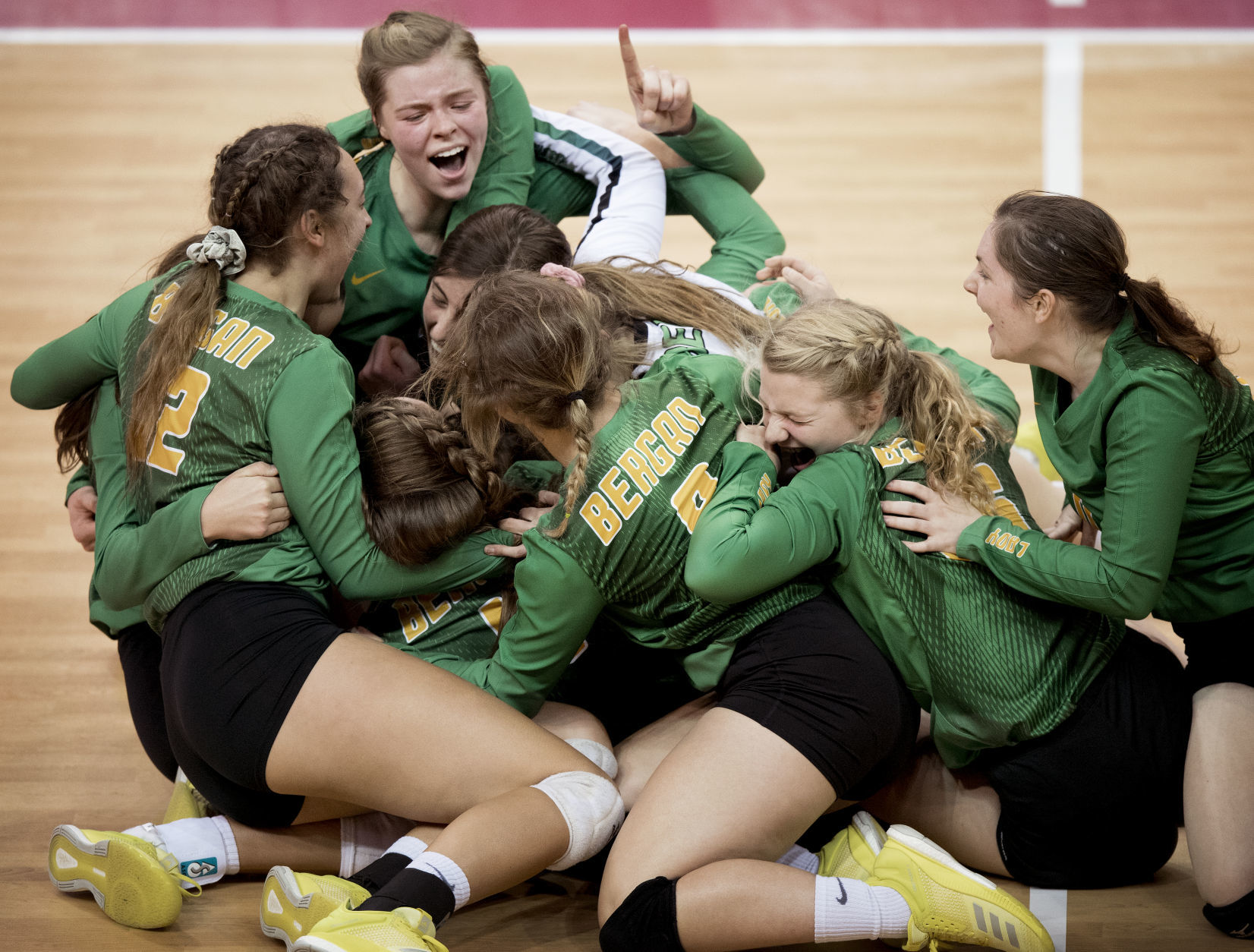 Archbishop Bergan vs. Humphrey/LHF, Class D-1 State Volleyball Championship, 11.10.18